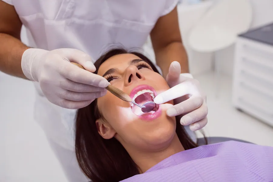 Dental instruments for a professional cleaning